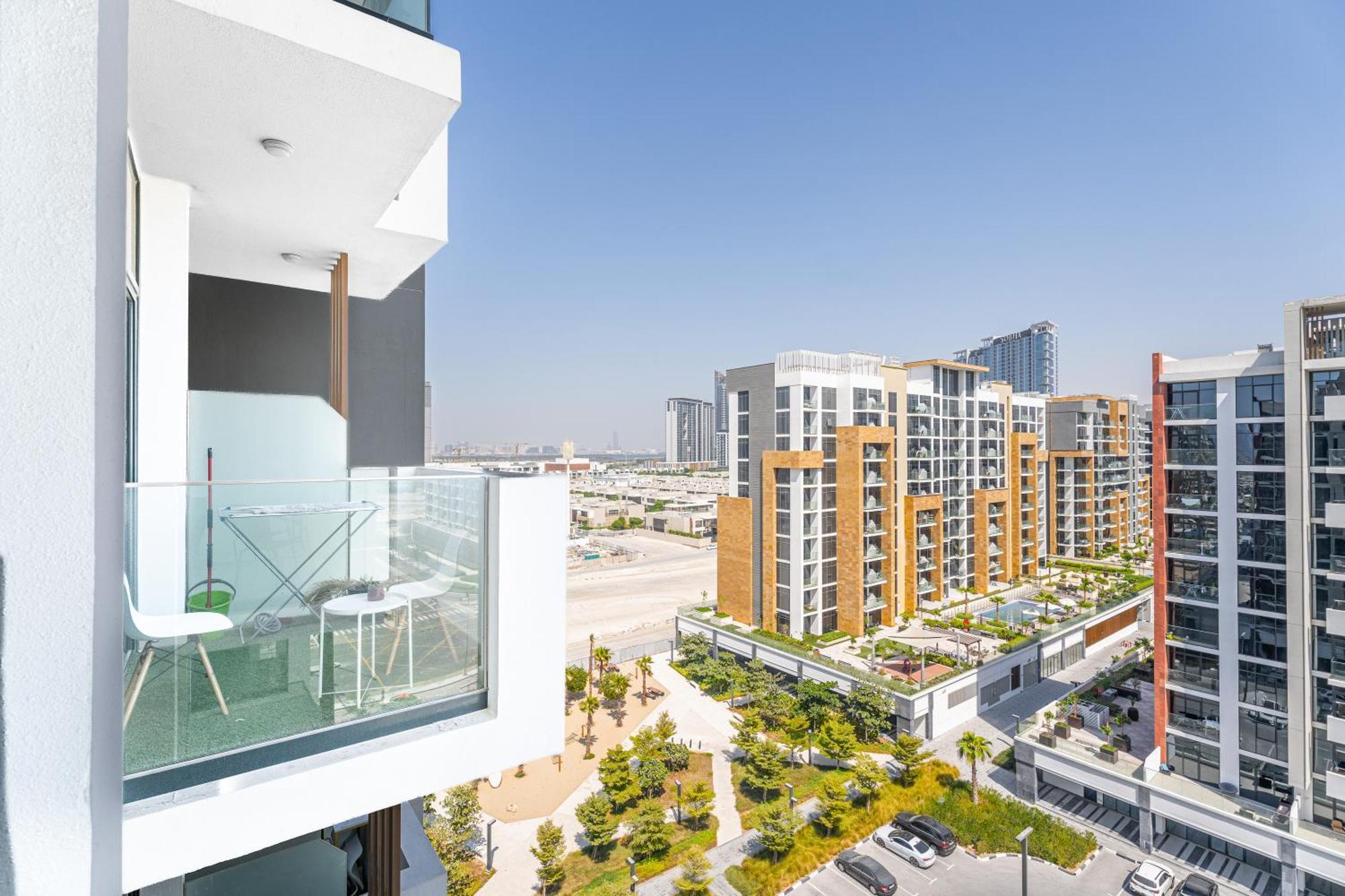 Escape24 Stylish Studio Azizi Riviera 8 Meydan One Dubai Bagian luar foto